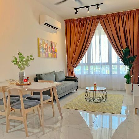 Netflix Two Bedroom Troika Kota Bharu Homestay 182 Dış mekan fotoğraf