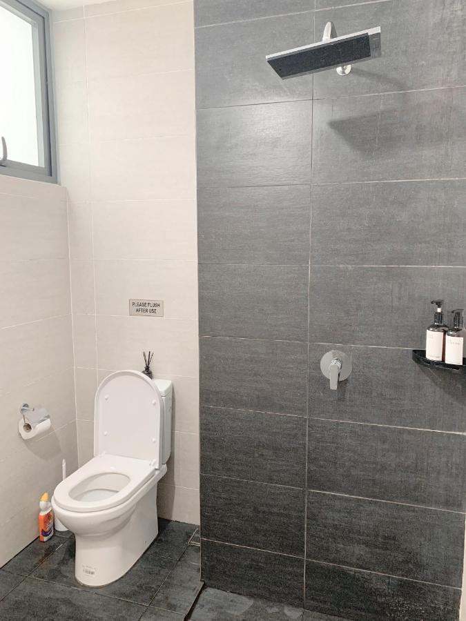 Netflix Two Bedroom Troika Kota Bharu Homestay 182 Dış mekan fotoğraf