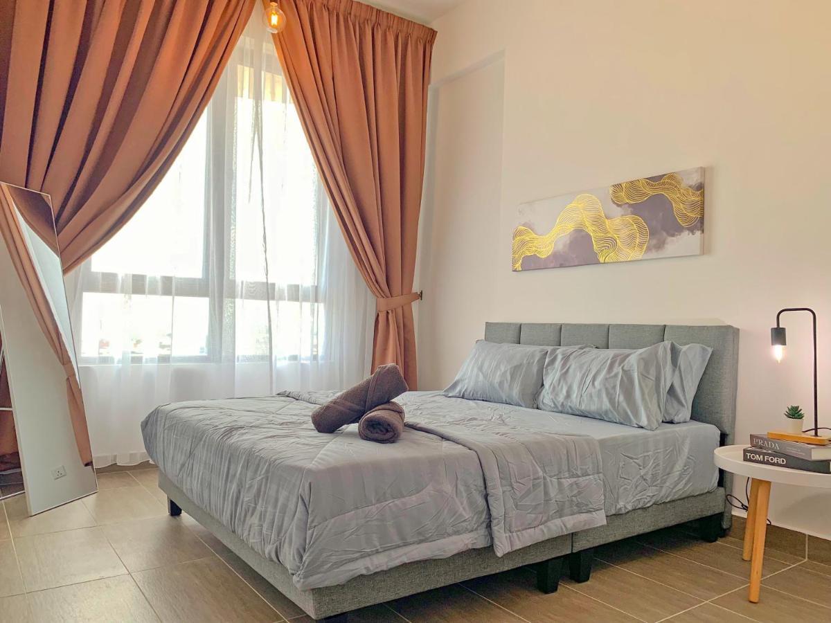 Netflix Two Bedroom Troika Kota Bharu Homestay 182 Dış mekan fotoğraf